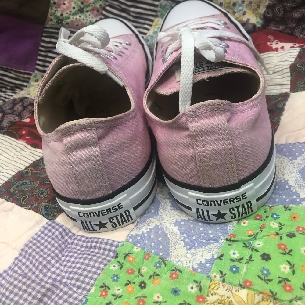 Classic Low-Top Canvas Sneakers - Pink- Women’s Size 9 - Picture 6 of 7